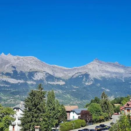 Apartment Nid Douillet Proche Des Pistes Avec Vue Montagne